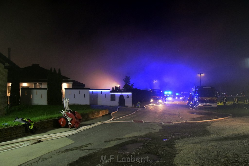 Feuer 4 Pulheim Sinnersdorf Chorbuschstr P059.JPG - Miklos Laubert